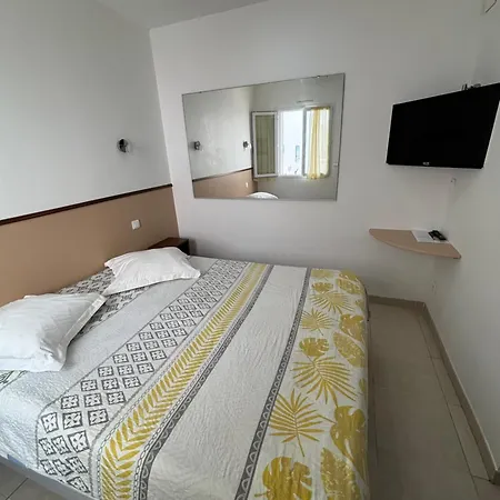 Hotel Myriam Vias Plage-2